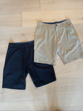 2 pairs of men’s Denali golf shorts